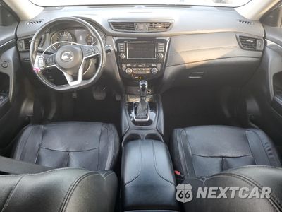 Zdjęcie 8 z 16 samochodu: 2018 NISSAN ROGUE S VIN:5N1AT2MV2JC801683 - miniatura