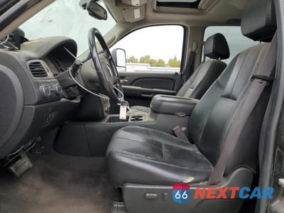 Zdjęcie 7 z 12 samochodu: 2008 CHEVROLET SILVERADO K3500 VIN:1GCJK33648F159273 - miniatura