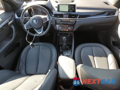 Zdjęcie 8 z 13 samochodu: 2016 BMW X1 XDRIVE28I VIN:WBXHT3C30G5E52602 - miniatura