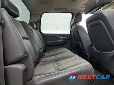 Zdjęcie 10 z 12 samochodu: 2008 CHEVROLET SILVERADO K3500 VIN:1GCJK33648F159273 - miniatura