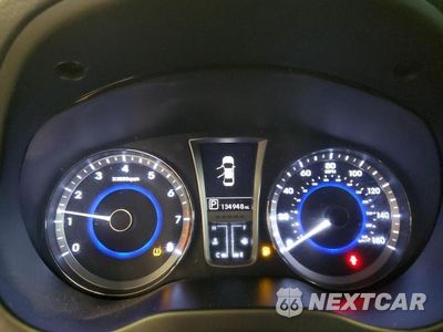Zdjęcie 9 z 12 samochodu: 2012 HYUNDAI AZERA GLS VIN:KMHFG4JGXCA125557 - miniatura