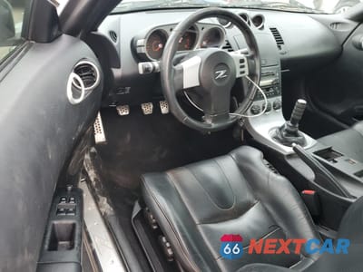 Zdjęcie 8 z 13 samochodu: 2004 NISSAN 350Z ROADSTER VIN:JN1AZ36A54M251836 - miniatura