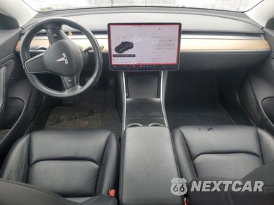 Zdjęcie 8 z 11 samochodu: 2018 TESLA MODEL 3 VIN:5YJ3E1EA6JF021041 - miniatura