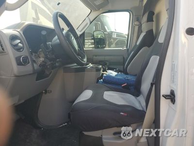 Zdjęcie 7 z 13 samochodu: 2023 FORD ECONOLINE E450 SUPER DUTY CUTAWAY VAN VIN:1FDXE4FN8PDD04640 - miniatura