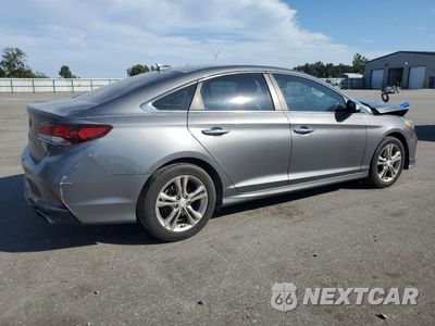 Trzecie zdjęcie samochodu z tyłu: 2018 HYUNDAI SONATA SPORT VIN:5NPE34AF9JH667306 - miniatura