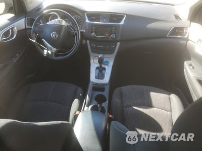 Zdjęcie 8 z 12 samochodu: 2015 NISSAN SENTRA S VIN:3N1AB7AP1FL672439 - miniatura