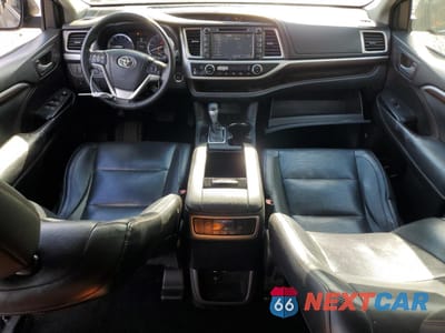 Zdjęcie 8 z 14 samochodu: 2015 TOYOTA HIGHLANDER LIMITED VIN:5TDDKRFH0FS101199 - miniatura