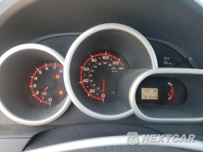 Zdjęcie 9 z 13 samochodu: 2009 PONTIAC VIBE VIN:5Y2SP678X9Z459354 - miniatura