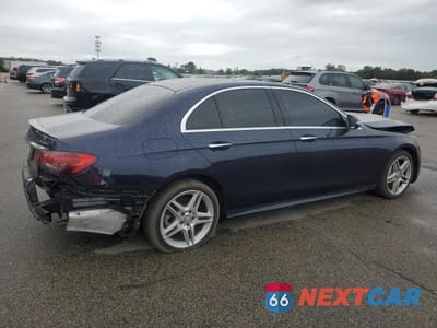 Trzecie zdjęcie samochodu z tyłu: 2021 MERCEDES-BENZ E 350 4MATIC VIN:W1KZF8EB8MA893099 - miniatura