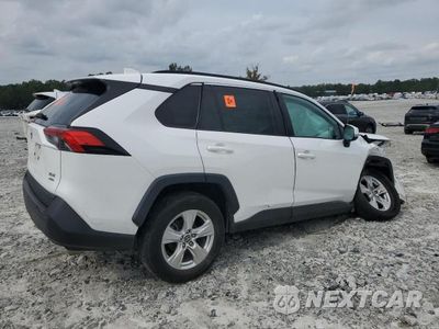 Trzecie zdjęcie samochodu z tyłu: 2021 TOYOTA RAV4 XLE VIN:2T3P1RFV8MW144190 - miniatura