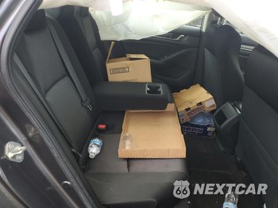 Zdjęcie 10 z 13 samochodu: 2019 HONDA ACCORD LX VIN:1HGCV1F15KA100873 - miniatura