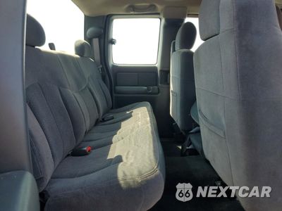Zdjęcie 10 z 14 samochodu: 2002 CHEVROLET SILVERADO K1500 VIN:2GCEK19TX21406393 - miniatura