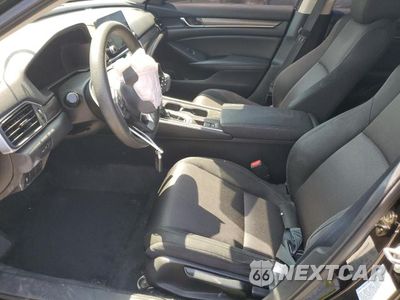 Zdjęcie 7 z 12 samochodu: 2019 HONDA ACCORD LX VIN:1HGCV1F10KA102191 - miniatura