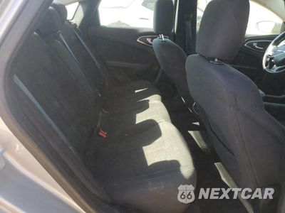 Zdjęcie 10 z 14 samochodu: 2015 CHRYSLER 200 LIMITED VIN:1C3CCCAB9FN528948 - miniatura