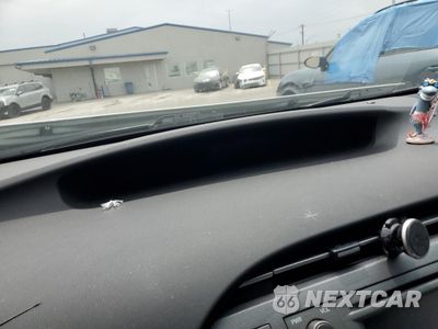Zdjęcie 9 z 12 samochodu: 2014 TOYOTA PRIUS VIN:JTDKN3DU9E0369424 - miniatura