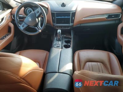 Zdjęcie 8 z 13 samochodu: 2021 MASERATI LEVANTE VIN:ZN661XUA6MX370853 - miniatura