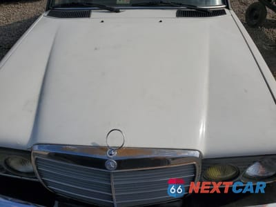 Zdjęcie 11 z 12 samochodu: 1983 MERCEDES-BENZ 300 TDT VIN:WDBAB93A3DN012996 - miniatura