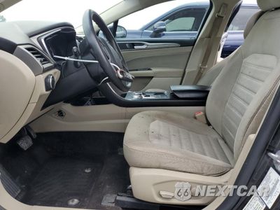 Zdjęcie 7 z 15 samochodu: 2020 FORD FUSION SE VIN:3FA6P0HD0LR161519 - miniatura