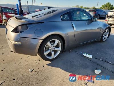 Trzecie zdjęcie samochodu z tyłu: 2008 NISSAN 350Z COUPE VIN:JN1BZ34E38M751686 - miniatura