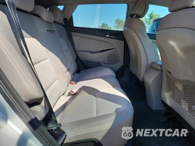 Zdjęcie 10 z 12 samochodu: 2016 HYUNDAI TUCSON LIMITED VIN:KM8J3CA46GU046185 - miniatura