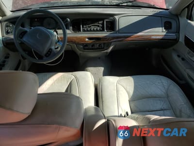 Zdjęcie 8 z 14 samochodu: 1999 MERCURY GRAND MARQUIS GS VIN:2MEFM74W0XX701749 - miniatura