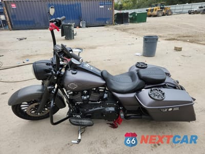 Trzecie zdjęcie samochodu z tyłu: 2017 HARLEY-DAVIDSON FLHRXS VIN:1HD1KVC23HB694187 - miniatura