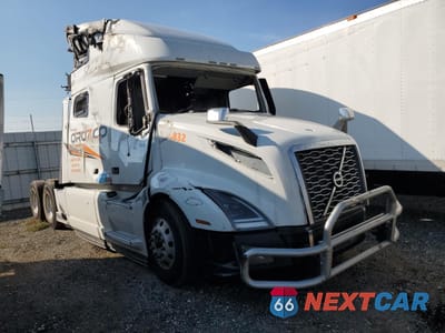 Zdjęcie 9 z 10 samochodu: 2024 VOLVO VNL SEMI TRUCK VIN:4V4NC9EH3RN620832 - miniatura