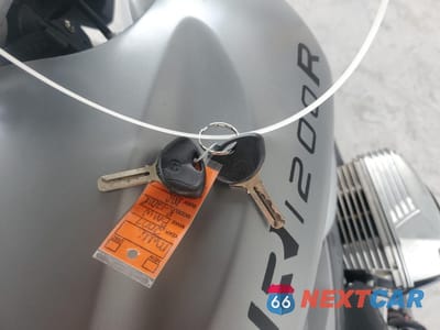 Zdjęcie 8 z 9 samochodu: 2007 BMW R1200 R VIN:WB10398097ZS25312 - miniatura