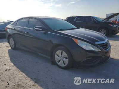 Czwarte zdjęcie samochodu z boku: 2014 HYUNDAI SONATA GLS VIN:5NPEB4AC4EH884566 - miniatura
