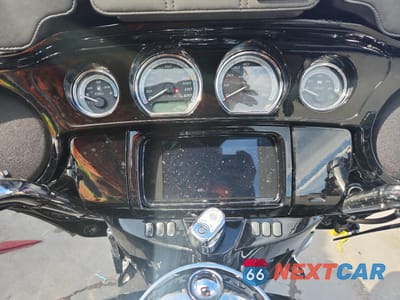 Zdjęcie 7 z 9 samochodu: 2019 HARLEY-DAVIDSON FLHTK VIN:1HD1KEF13KB676167 - miniatura