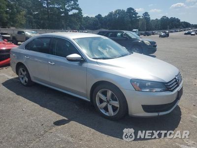 Czwarte zdjęcie samochodu z boku: 2012 VOLKSWAGEN PASSAT SE VIN:1VWBH7A33CC043718 - miniatura