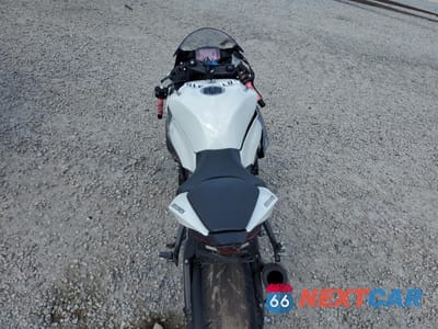 Zdjęcie 6 z 11 samochodu: 2025 KAWASAKI ZX636 K VIN:JKBZXJJ18SA018376 - miniatura