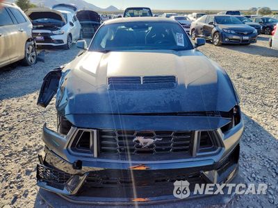 Piąte zdjęcie samochodu w środku: 2025 FORD MUSTANG DARK HORSE VIN:1FA6P8R08S5503004 - miniatura