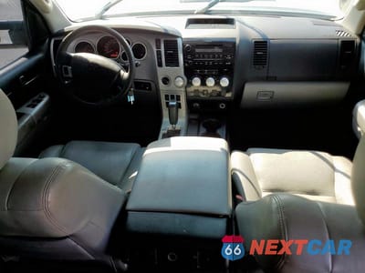 Zdjęcie 8 z 12 samochodu: 2008 TOYOTA TUNDRA SR5 VIN:5TFDV54118X035541 - miniatura