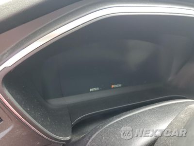 Zdjęcie 9 z 16 samochodu: 2020 FORD ESCAPE TITANIUM VIN:1FMCU9J95LUA39730 - miniatura