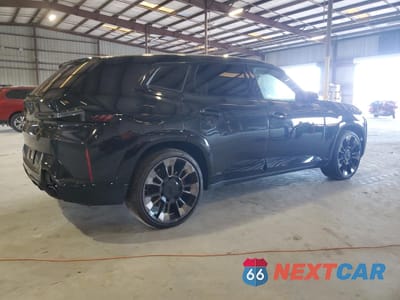 Trzecie zdjęcie samochodu z tyłu: 2023 BMW XM VIN:5YM23CS04P9S34413 - miniatura