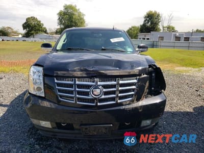 Piąte zdjęcie samochodu w środku: 2008 CADILLAC ESCALADE LUXURY VIN:1GYFK63858R130592 - miniatura