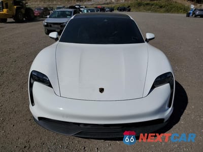 Piąte zdjęcie samochodu w środku: 2021 PORSCHE TAYCAN VIN:WP0AA2Y15MSA17304 - miniatura