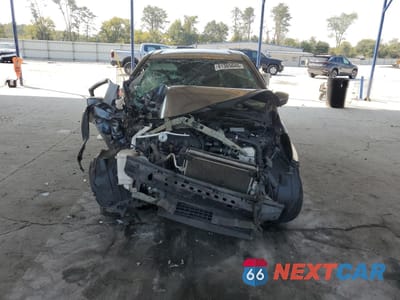 Piąte zdjęcie samochodu w środku: 2017 NISSAN VERSA NOTE S VIN:3N1CE2CP9HL375633 - miniatura