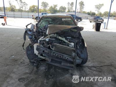 Piąte zdjęcie samochodu w środku: 2017 NISSAN VERSA NOTE S VIN:3N1CE2CP9HL375633 - miniatura