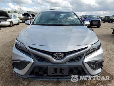 Piąte zdjęcie samochodu w środku: 2022 TOYOTA CAMRY SE VIN:4T1G11BK3NU067901 - miniatura