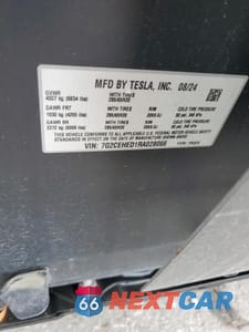 Zdjęcie 12 z 12 samochodu: 2024 TESLA CYBERTRUCK VIN:7G2CEHED1RA028066 - miniatura