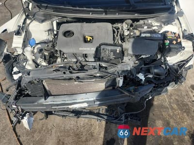 Zdjęcie 11 z 12 samochodu: 2018 KIA FORTE LX VIN:3KPFL4A78JE198923 - miniatura