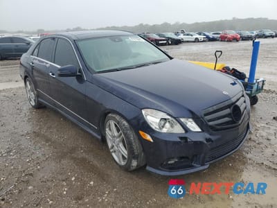 Czwarte zdjęcie samochodu z boku: 2010 MERCEDES-BENZ E 550 4MATIC VIN:WDDHF9AB4AA222015 - miniatura