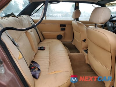 Zdjęcie 10 z 12 samochodu: 1983 JAGUAR XJ6 VIN:SAJAV1348DC354846 - miniatura