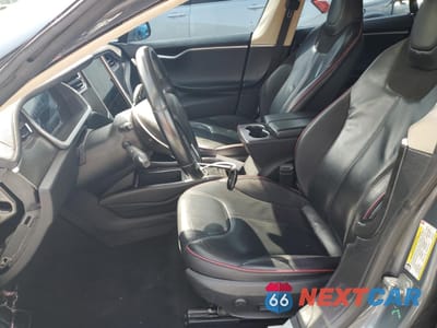 Zdjęcie 7 z 14 samochodu: 2013 TESLA MODEL S VIN:5YJSA1CPXDFP07277 - miniatura