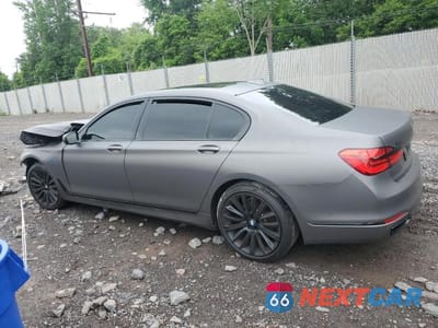 Drugie zdjęcie samochodu z przodu: 2016 BMW 750 VIN:WBA7F2C55GG420917 - miniatura