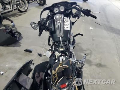 Zdjęcie 6 z 9 samochodu: 2015 HARLEY-DAVIDSON FLTRX VIN:1HD1KHM16FB641102 - miniatura