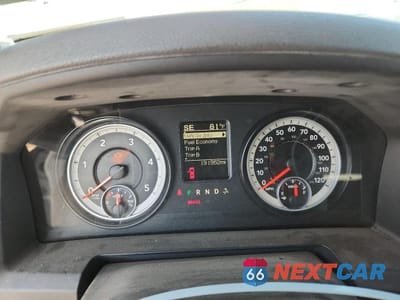 Zdjęcie 9 z 13 samochodu: 2014 RAM 1500 SLT VIN:1C6RR7TM2ES283430 - miniatura