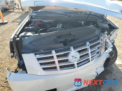 Zdjęcie 11 z 12 samochodu: 2010 CADILLAC ESCALADE ESV PREMIUM VIN:1GYUKJEF0AR284266 - miniatura